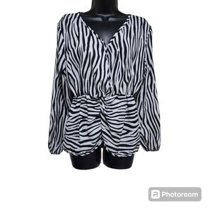 Womens Long Bishop Sleeve Flowy Lightweight Zebra Print Blouse Size Medium